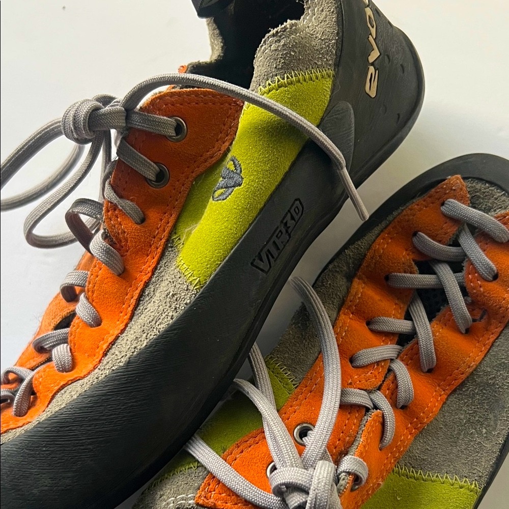 Evolv Trax VTR3D Men's‎ Climbing Shoes - Orange and Green Size 10 - Picture 12 of 15